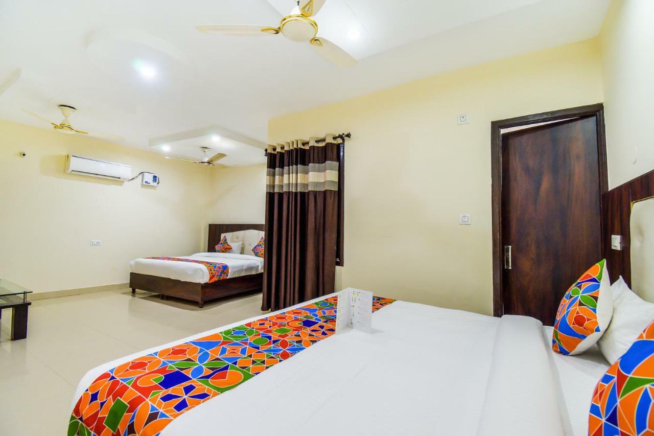 Fabhotel Js Regency Gt Road Amritsar Bagian luar foto